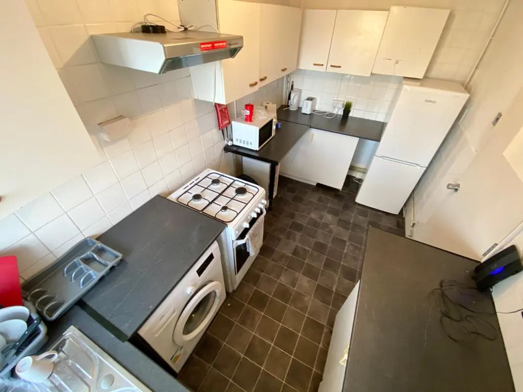 Double room in Kilburn / Cricklewood